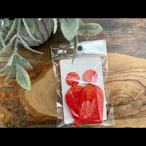 Handmade Abstract Woman’s Face Clay Earrings - Picture 5 of 11